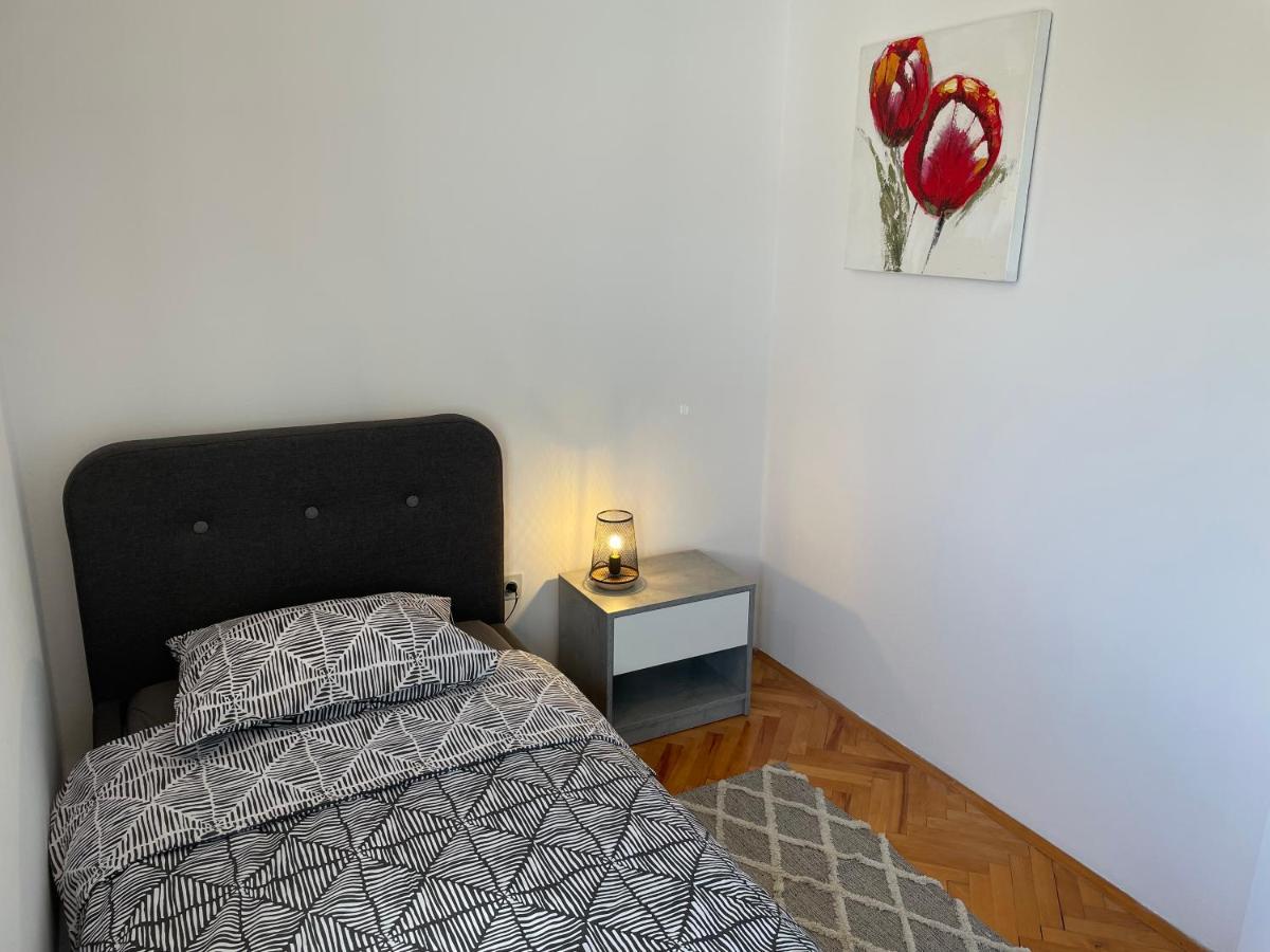 Apartment Tulip Premantura Extérieur photo